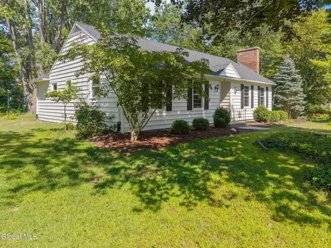 140 Mosher Rd, Delmar, NY 12054 photo 2