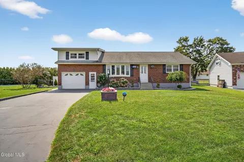 3213 Delmar Ave, Schenectady, NY 12306