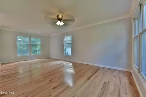 Living - 21 Cabot Way, Clifton Park, NY 12065 photo 5 of 6