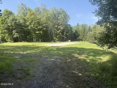 1976 Ny-29a, Johnstown, NY 12095