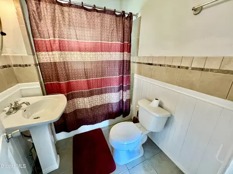 Bath - 205 Division St, Schenectady, NY 12304 photo 1 of 1