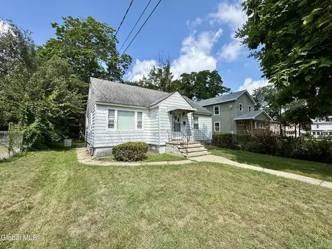 2427 Avenue A Ext, Schenectady, NY 12308