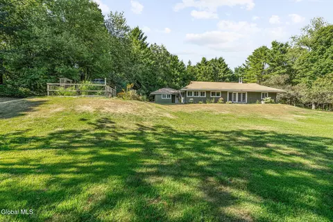 173 Belle Rd, Buskirk, NY 12028