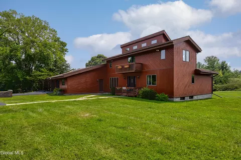 659 Putnam Rd, Rotterdam, NY 12306