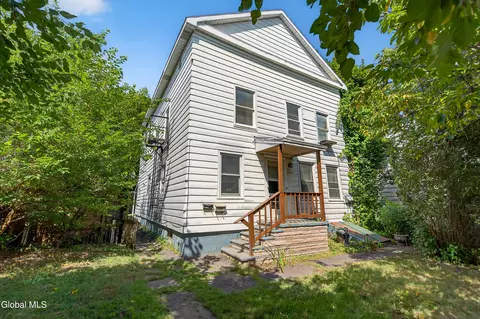 2325 6th Ave, Watervliet, NY 12189