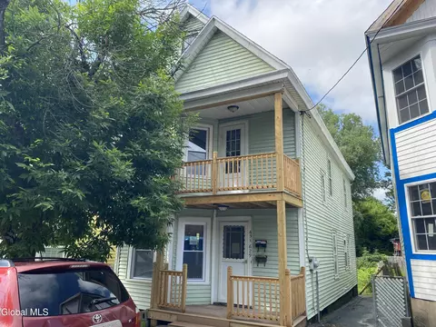 629 Lang St, Schenectady, NY 12308