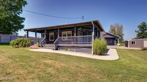 1112 Clinton Rd, Canajoharie, NY 13317