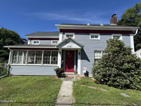 1341 S Schodack Rd, Castleton On Hudson, NY 12033