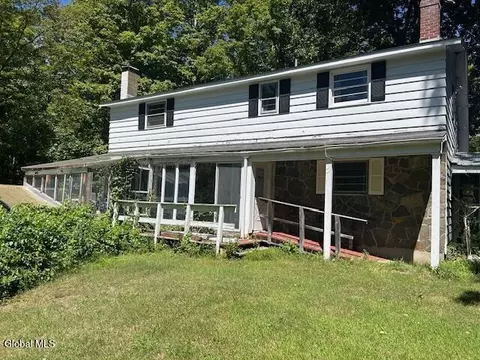 1789 State Highway 7, Troy, NY 12180