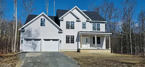 227 Shaker Ridge Dr, Niskayuna, NY 12309
