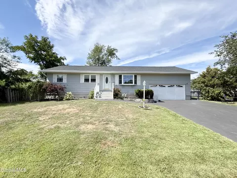 45 Marriner Ave, Colonie, NY 12205