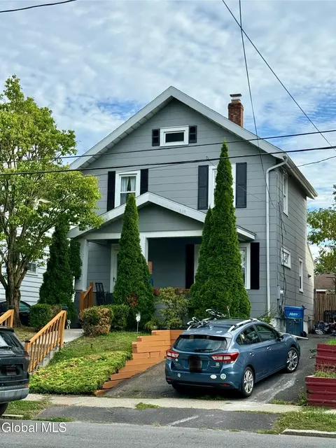 304 Mccarty Ave, Albany, NY 12209