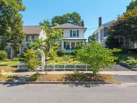 45 Fairlawn Ave, Albany, NY 12203