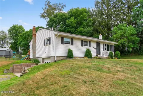 2 Highland St, Greenwich, NY 12834