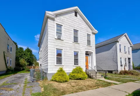 588 6th Ave, Watervliet, NY 12189