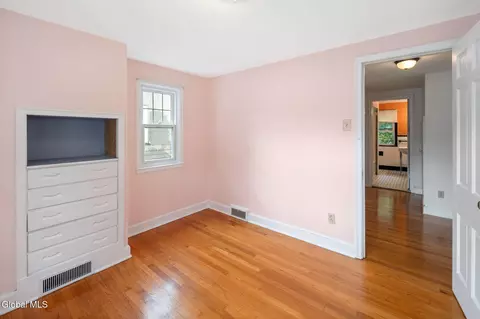 1706 Eastern Pkwy, Schenectady, NY 12309 photo 30