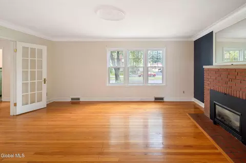 1706 Eastern Pkwy, Schenectady, NY 12309 photo 17