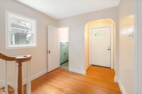 1706 Eastern Pkwy, Schenectady, NY 12309 photo 12