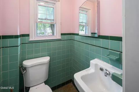 1706 Eastern Pkwy, Schenectady, NY 12309 photo 13