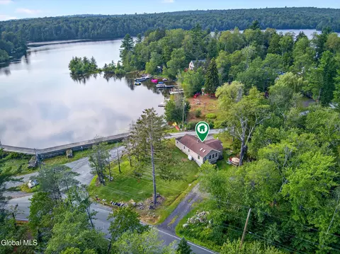 432 Dyken Pond Rd, Petersburgh, NY 12138