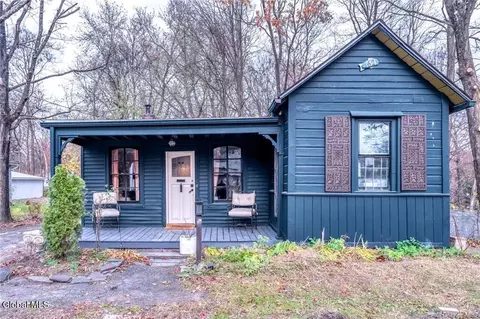62 S Pine St, Kingston, NY 12401