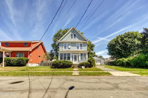 76 Mccleary Ave, Amsterdam, NY 12010
