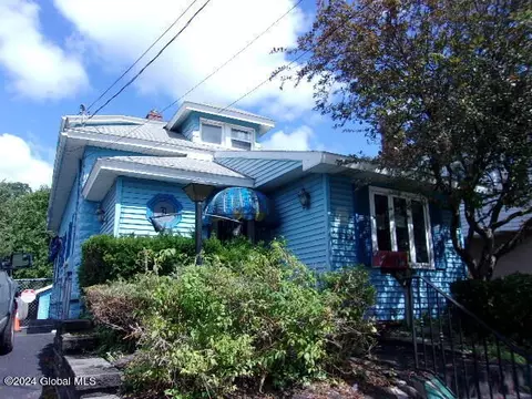 Exterior - 2119 Broadway, Schenectady, NY 12306 photo 3 of 5