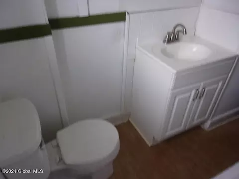 Bath - 2119 Broadway, Schenectady, NY 12306 photo 6 of 10