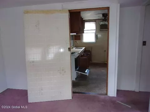 Entry Way - 2119 Broadway, Schenectady, NY 12306 photo 9 of 15