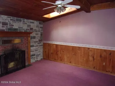 Living - 2119 Broadway, Schenectady, NY 12306 photo 10 of 11