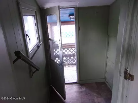 Entry Way - 2119 Broadway, Schenectady, NY 12306 photo 13 of 15