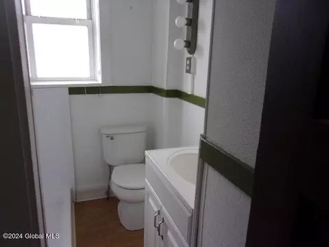 Bath - 2119 Broadway, Schenectady, NY 12306 photo 5 of 10