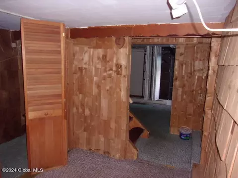 Entry Way - 2119 Broadway, Schenectady, NY 12306 photo 14 of 15