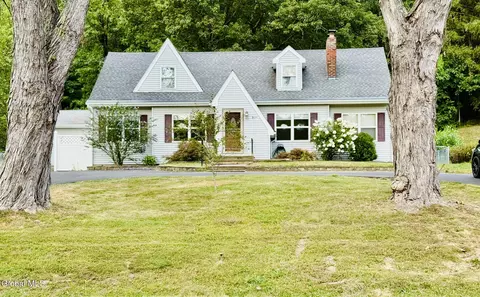 1566 Spring Avenue Ext, Wynantskill, NY 12198