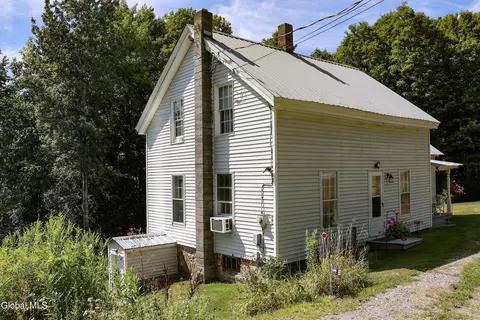 802 Creek Rd, Crown Point, NY 12928