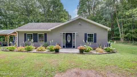 81 Spring Ave, Johnstown, NY 12078