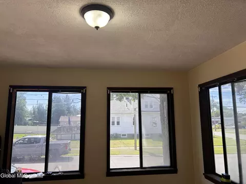 3 Buchanan Ave, Schenectady, NY 12304 photo 7