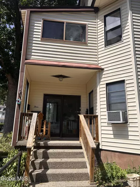3 Buchanan Ave, Schenectady, NY 12304 photo 4
