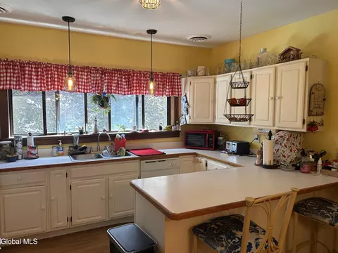 3 Buchanan Ave, Schenectady, NY 12304 photo 41