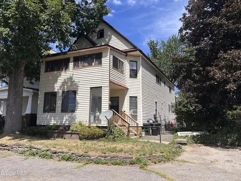 3 Buchanan Ave, Schenectady, NY 12304
