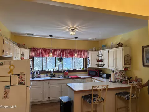 3 Buchanan Ave, Schenectady, NY 12304 photo 38