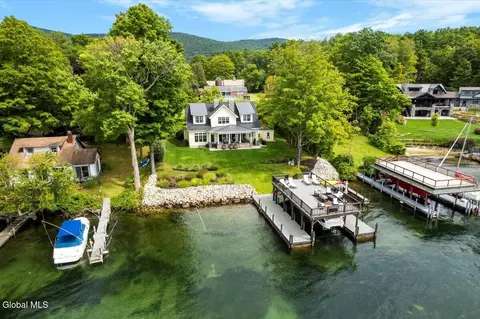 34 Gunn Ln, Queensbury, NY 12804