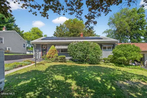 60 Clermont St, Albany, NY 12203