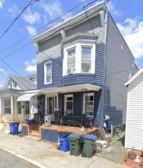 89 Egbert St, Cohoes, NY 12047