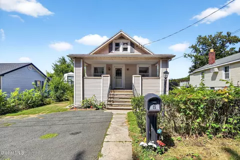 9 Atlantic Ave, Wynantskill, NY 12198