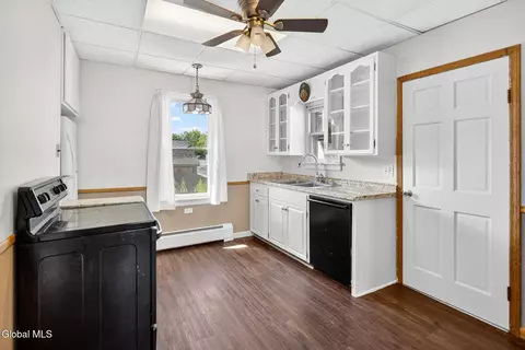 Kitchen - 9 Atlantic Ave, Wynantskill, NY 12198 photo 2 of 3