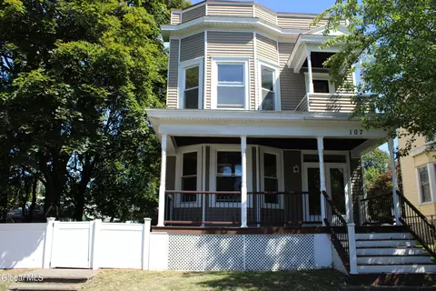 107 3rd Ave, Rensselaer, NY 12144