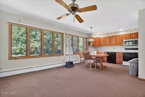 Dining - 306 Closson Rd, Schenectady, NY 12302 photo 1 of 2