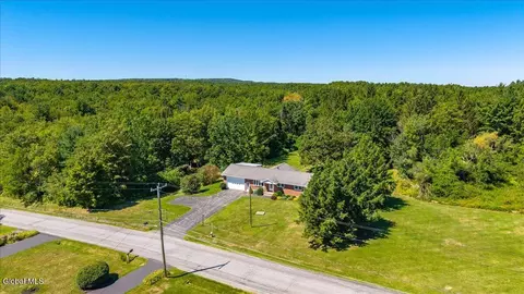 View/Area - 306 Closson Rd, Schenectady, NY 12302 photo 6 of 8