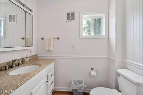 Bath - 1755 Devendorf Rd, Schenectady, NY 12303 photo 1 of 4